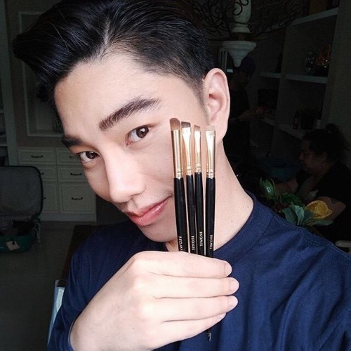 【น้องฉัตร】แปรงเขียนคิ้ว ขนมิงค์แท้【มีให้เลือก4แบบ】Browit Professional Brow Brush ราคา ถูกที่สุด ดีลบีเคเค แกลเลอรีภาพที่ 2