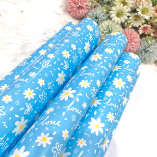 กระดาษห่อของขวัญอาร์ตมัน ลายดอกเดซี่ฟ้า ขายขั้นต่ำ 5 แผ่น กล…