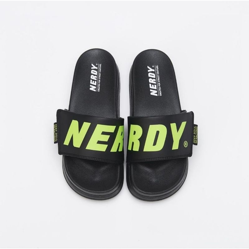รองเท้า มือ2 เบอร์ 42 รองเท้าแตะ Nerdy รุ่น Velcro platform slide /Reebok  / MLB chunky A | US 9  พร