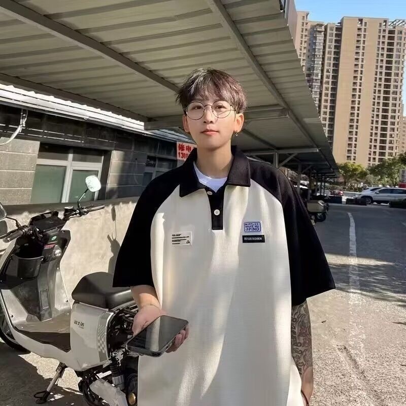 แขนสั้นผู้ชายสีดำและสีขาว poloเสื้อโปโล มีปกและกระดุม สไตล์ฮิปฮอปสไตล์ไฮสตรีท