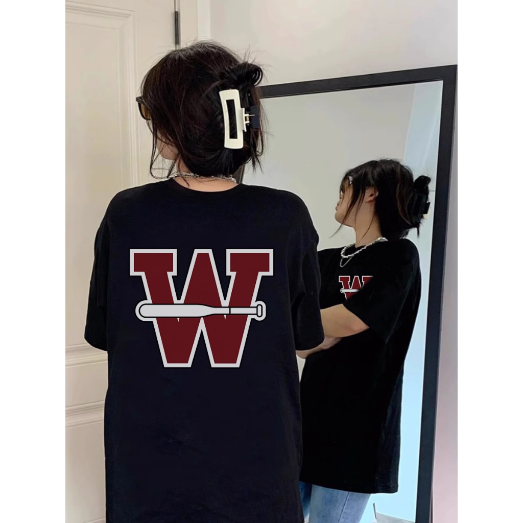Top วินเทจสไตล์สตรีท เสื้อยืดoversize "W" พิมพ์ลาย เนื้อผ้า เกรดพรีเมียม ยืดหยุ่น ไม่ต้องรีด unisex จัดส่งจากประเทศไทย