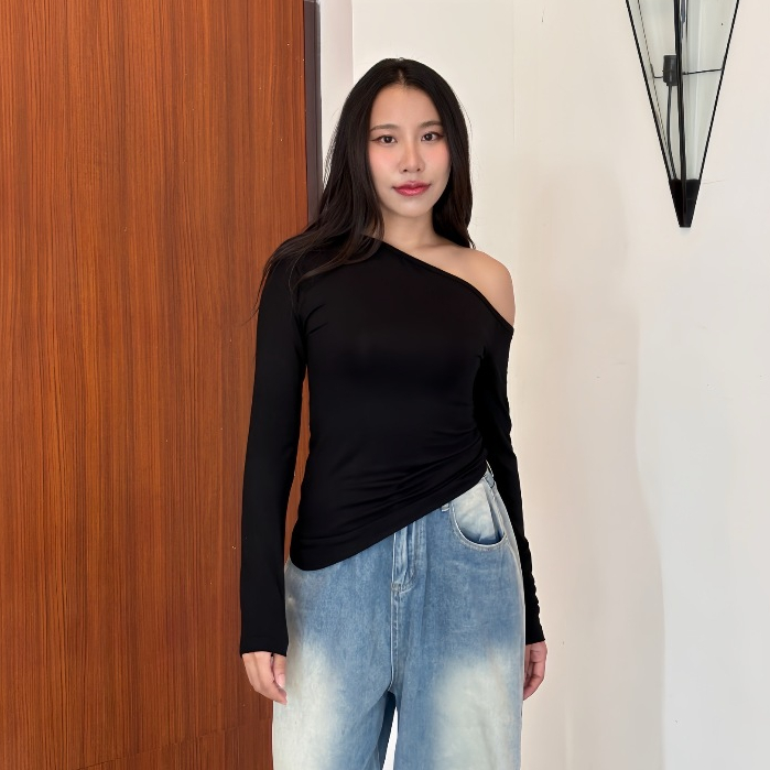 LADIESCLOTHESS #LC354 MARIA TOP เสื้อปาดไหล่ เสื้อแขนยาว เสื้อสีดำ - รูปที่ 3