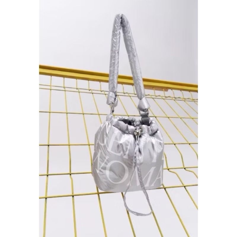 Bucket Hobo Bag กระเป๋าขนมจีบ ใช้โค้ด30%ได้