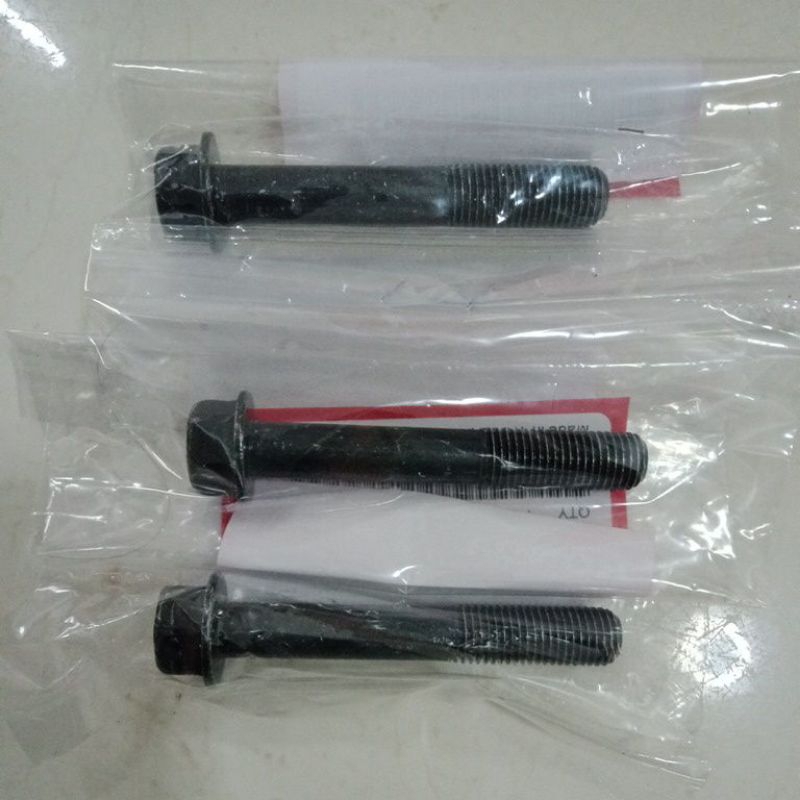 น็อตยึดท่อไอเสีย PCX/คลิ๊กi ทุ่กปี แท้เบิกศูนย์(3 ตัว)
