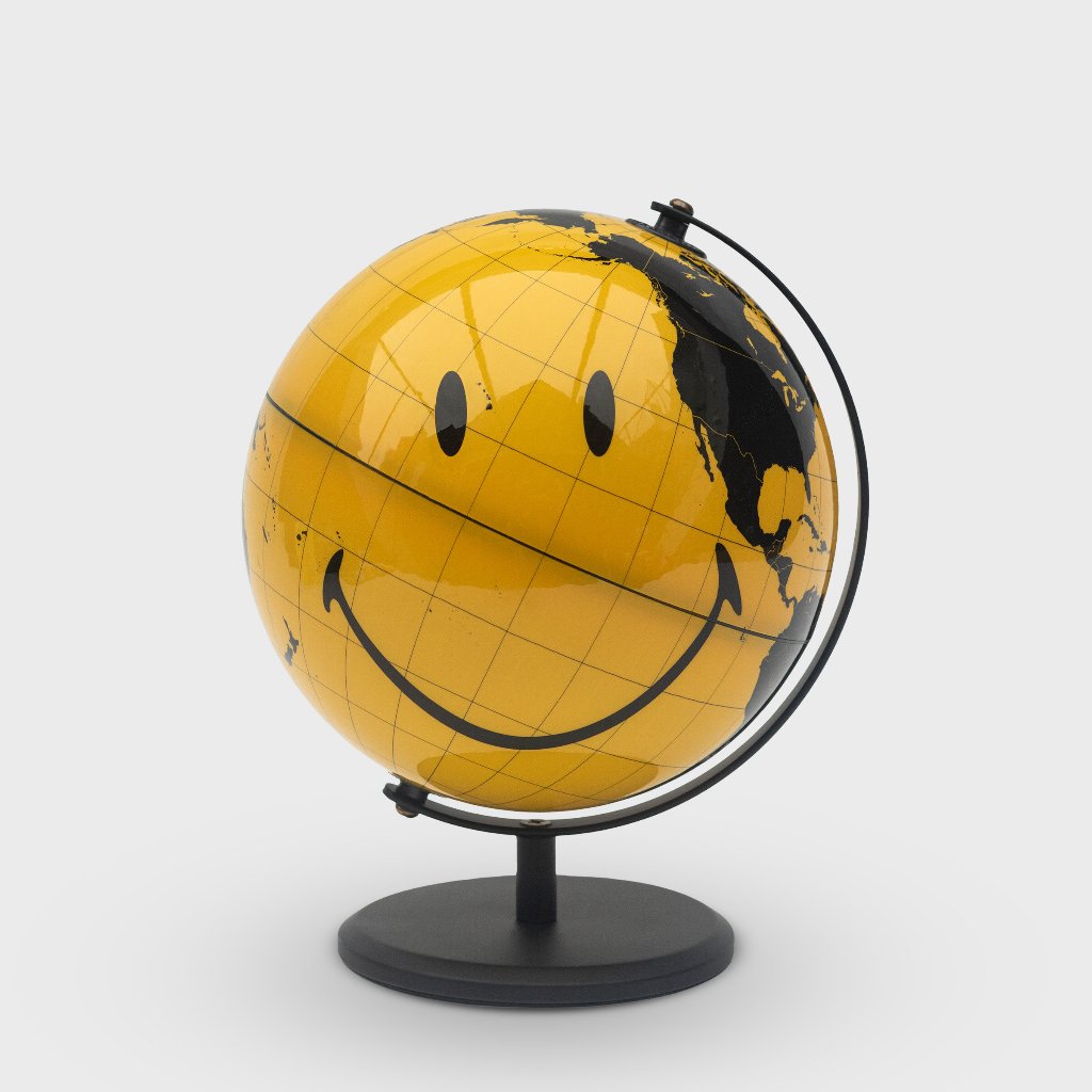 SMILEY® GLOBE DESK CLASSIC 20CM 8" SPINNING DESK GLOBE