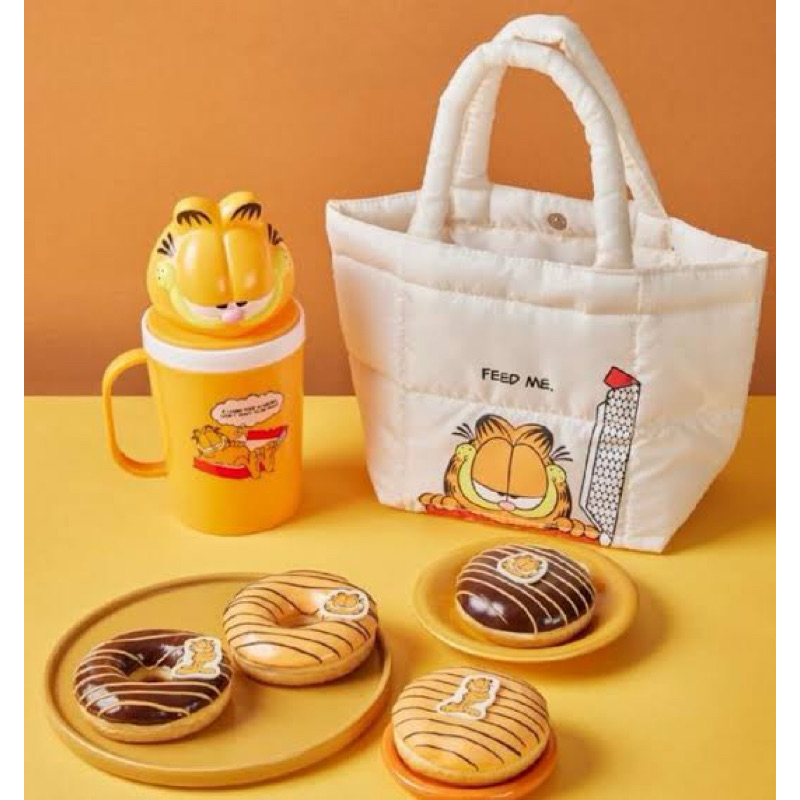 กระเป๋า Garfield x mr.donut สีครีม บุนุ่ม