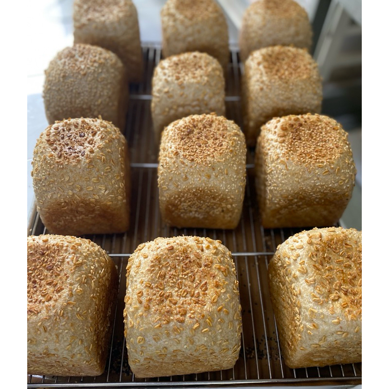 ขนมปังซาวโดว์ โอ๊ต+งาขาว 300g/600g  #เจ ยีสต์ธรรมชาติ ไม่มีสารกันบูด ไม่มีน้ำตาลเนยนมไข่ Sourdough Oat+Sesame 300g/600g