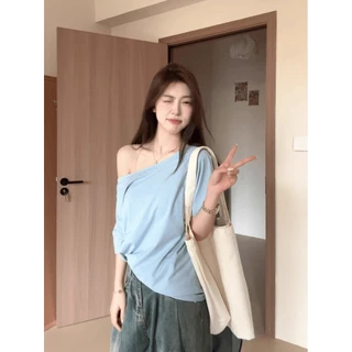 เสื้อยืดผู้หญิง คอปาดปาดไหล่ เสื้อยืดสวยๆผู้หญิงที่กําลังฮิต oversize สไตล์เรโทร เหมาะสำหรับสาวแซ่บ คอกลมแขนสั้น สีทึบ