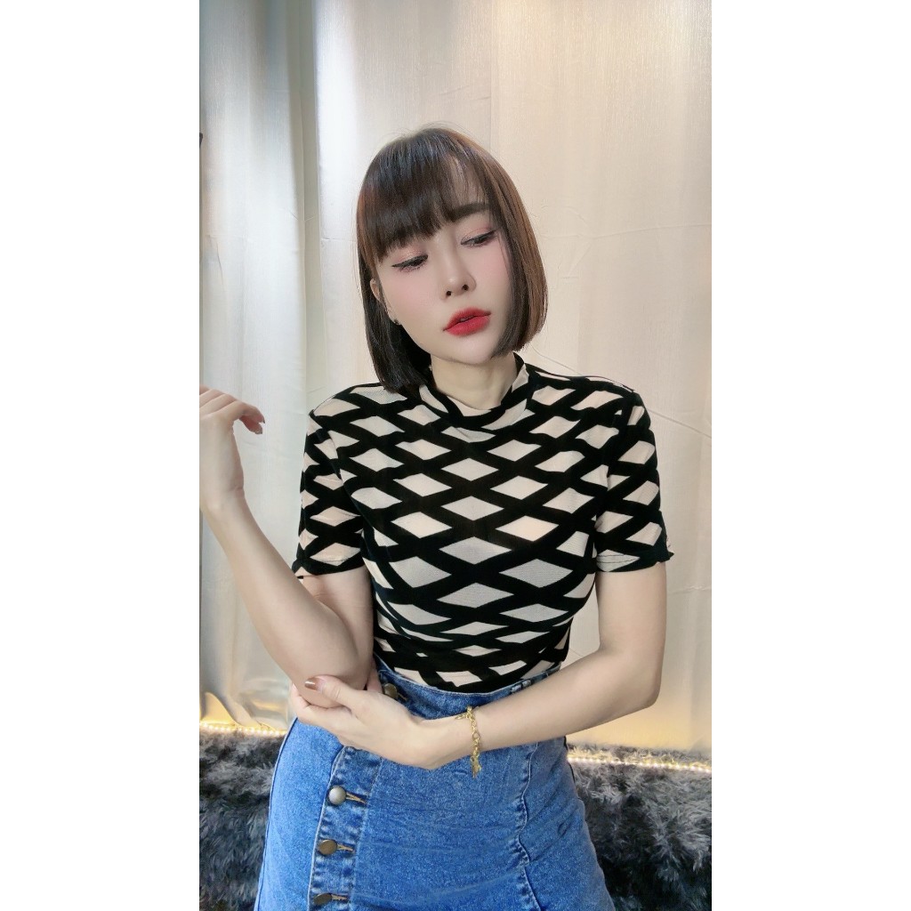 เสื้อบอดี้สูทแขนสั้น ลายตารางเก๋ๆ