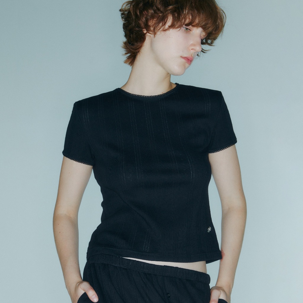 Studio Co. - Pointelle Baby Tee เสื้อยืดแขนสั้นตกแต่งลูกไม้