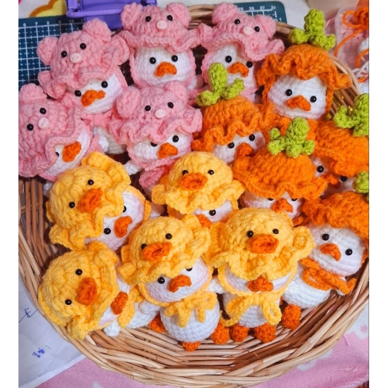 ตุ๊กตาเป็ดใส่หมวกรูปสัตว์