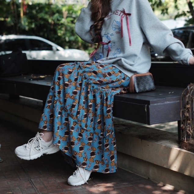 [โค้ดช้อปปี้ 30% ลดเหลือ 370 บาท] MERR THAILAND - กระโปรงพลีทยาว ลายทอฟฟี่