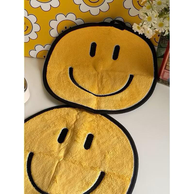 ผ้าเช็ดมือ งานปัก ลายยิ้ม Smile 😊 แบบหนา นุ่มนิ่ม ดูดซับน้ำได้ดี ใช้แขวนสำหรับตกแต่งและเช็ดมือ ผ้าขนหนูเช็ดมือ