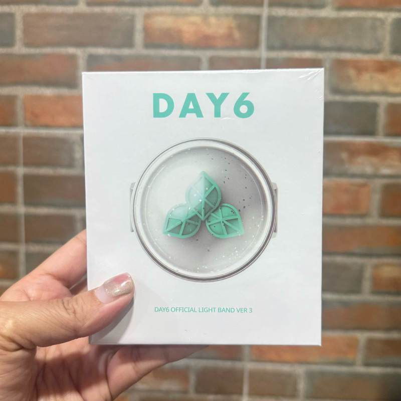 ☘️พร้อมส่ง☘️ DAY6 Official LIGHT BAND VER.3