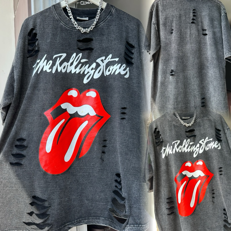 เสื้อยืดผ้าฟอกวินเทจแต่งขาดเยอะเซอร์ๆ รายปากแดง อก46.-
