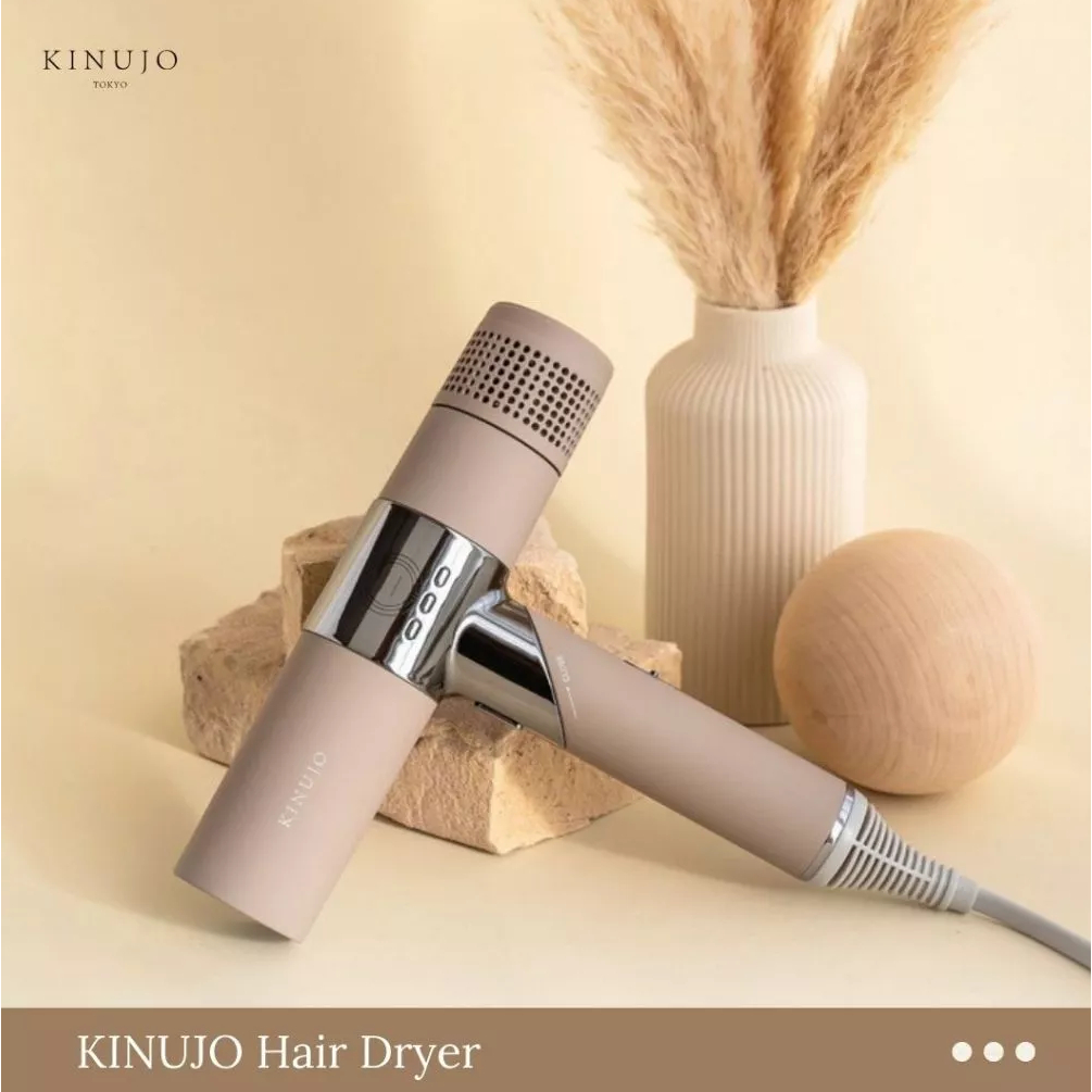 KINUJO Hair Dryer ไดร์เป่าผมอันดับ 1 ของญี่ปุ่น ใช้เทคโนโลยีล่าสุด แห้งเร็วx3 แต่ไม่แห้งเสีย