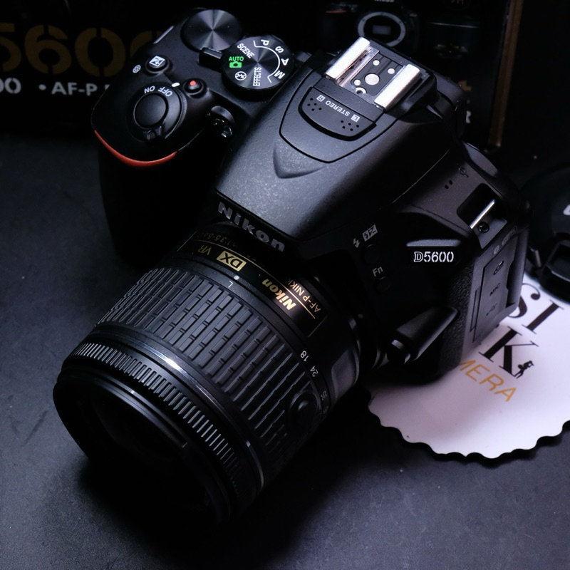 Nikon d5600 + 18-55mm f3.5-5.6 (มือสอง)