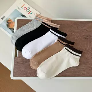 พร้อมส่ง ถุงเท้าแฟชั่น ถุงเท้าผู้หญิงลายขอบ ข้อสั้น