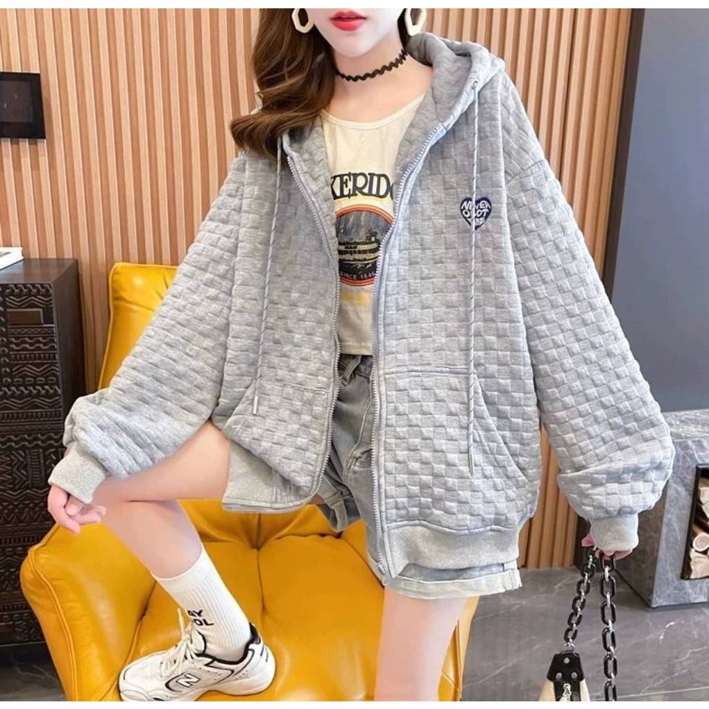 เสื้อแขนยาวฮู้ด ใส่กันหนาวได้ Oversize (อก 60 นิ้ว) ซิปหน้า ปักหัวใจที่อกซ้าย มีกระเป๋า ผ้านิ่มๆ  B88