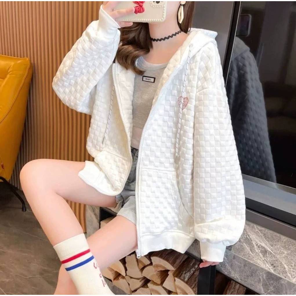 เสื้อแขนยาวฮู้ด ใส่กันหนาวได้ Oversize (อก 60 นิ้ว) ซิปหน้า ปักหัวใจที่อกซ้าย มีกระเป๋า ผ้านิ่มๆ  B88 - รูปที่ 3