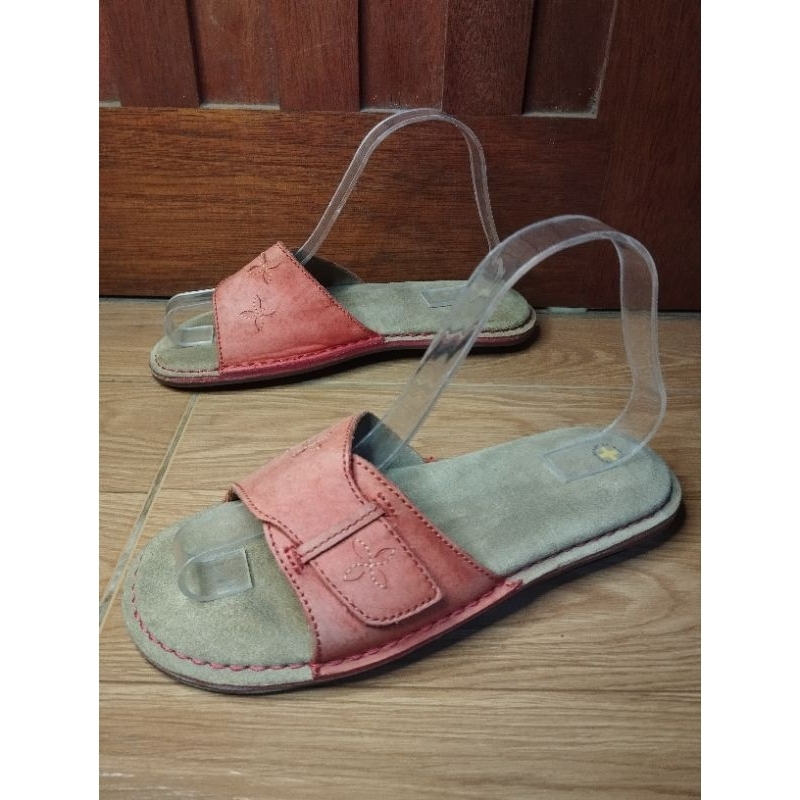 รองเท้าแตะสวมหนัง  Dr.Martens มือสอง size38