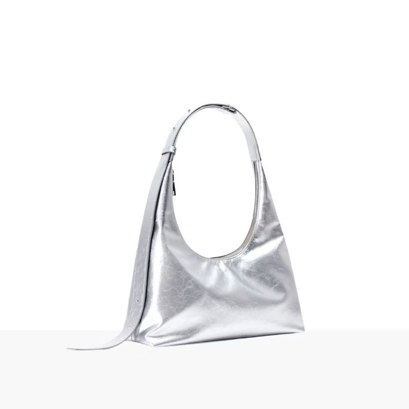 กระเป๋า knack.bag [ของแท้/พร้อมส่ง] ‼️ knack nag รุ่น Hobo (M) - Silver