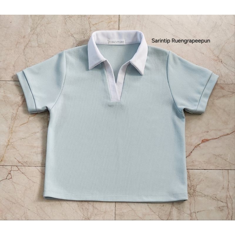 Friday's Project RIB V TWOTONE เสื้อคอปกคอวี สีทูโทนเขียวขาว ผ้ายืดร่องเล็ก อก 38"