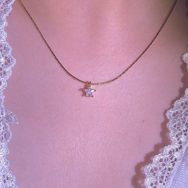Coady - Diamond star necklace สร้อยดาวเพชร Stainless Steel