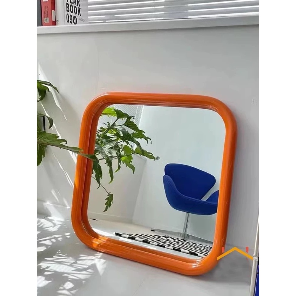 [พร้อมส่ง] 𝙊𝙧𝙖𝙣𝙜𝙚 𝘾𝙪𝙧𝙫𝙚 𝙈𝙞𝙧𝙧𝙤𝙧 กระจกทรงเหลี่ยมมุมมนกรอบส้มสไตล์เรโทร เติมพลังความเปรี้ยวสดใสให้ห้องดูโดดเด่นสุดชิค