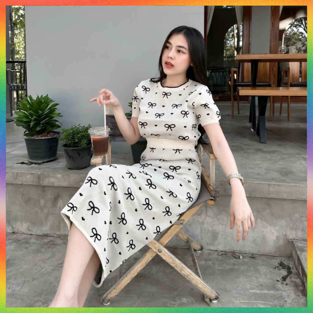 MesubShop ชุดเซ็ต2ชิ้น ผ้าไหมพรม เสื้อคอกลมแขนสั้น+กระโปรงยาว ลายโบว์น่ารัก เรียบหรูดูแพงสุด พร้อมส่ง รุ่น กลิ่นหอม