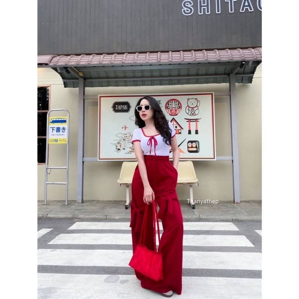 Thanyathep มินิมอลเซท งาน2ชิ้น เสื้อแต่งกุ้นโบว์น่ารักไปเลยย มาคู่กางเกงขายาว แต่งโบว์ใหญ่ๆ