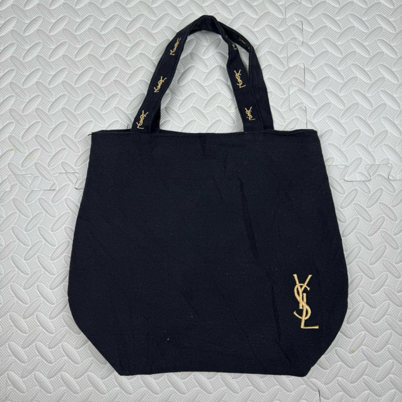 กระเป๋าผ้า มือสอง YSL Black Canvas VIP Gift Tote Bag