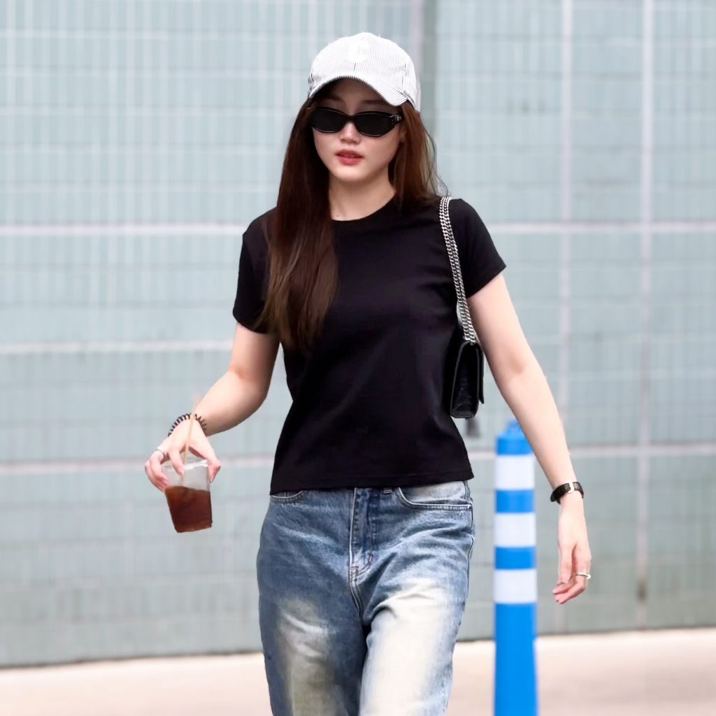[🔥โค้ดลดเพิ่ม20%] POLOLAND เสื้อยืดผู้หญิง ทรง SlimFit - สีดำ (9สี) ผ้าเนื้อนุ่ม เย็น ใส่สบาย