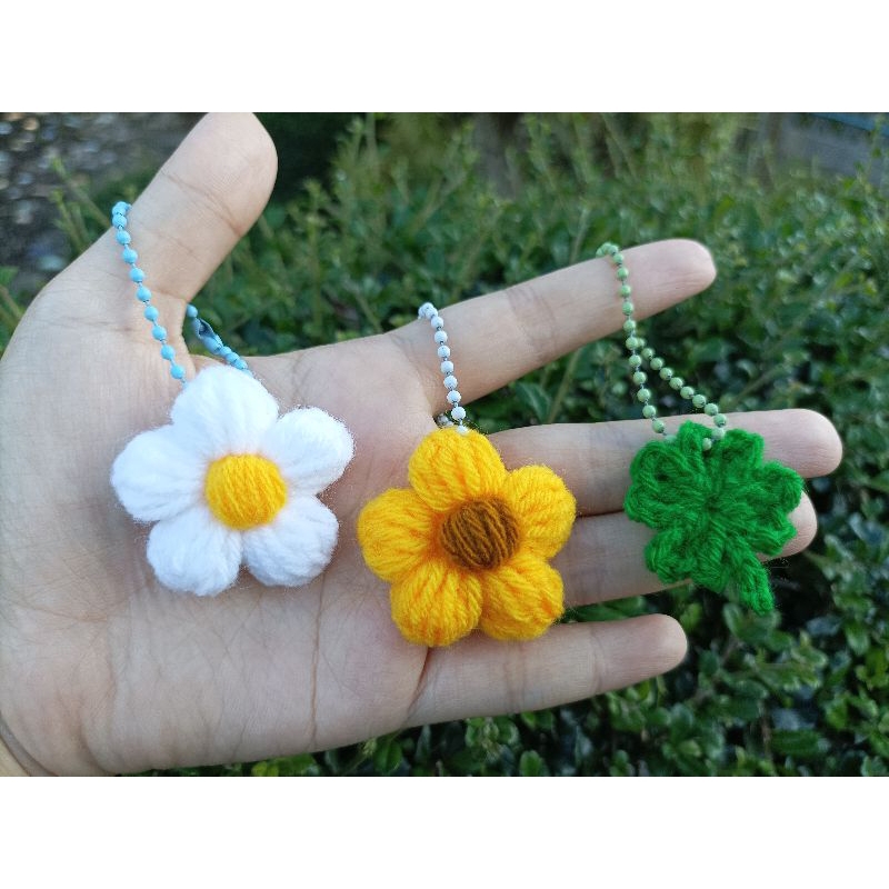 📌พร้อมส่ง พวงกุญแจดอกไม้ 🌻🌼🍀ไหมพรมแฮนด์เมด ของที่ระลึก ของขวัญปัจฉิมนิเทศ ของขวัญพิเศษ ของแจกลูกค้า - รูปที่ 2