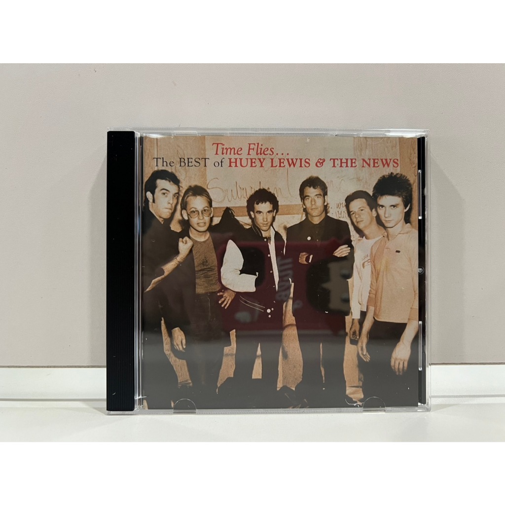 1 CD MUSIC ซีดีเพลงสากล Time Flies. The Best of Huey Lewis & the News (A5H49)