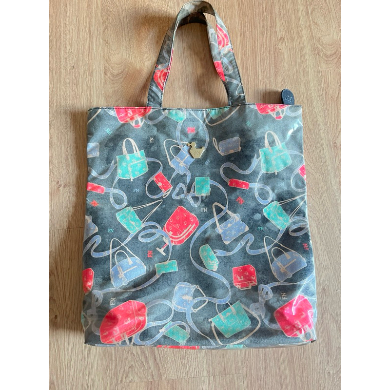 กระเป๋า flynow แท้ จาก outlet หัวหิน เก่าเก็บไว้ไม่ได้ใช้ แจกค่ะ