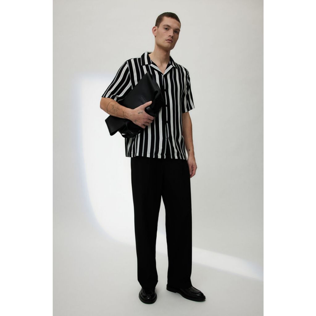 H&M เสื้อทอลายปกฮาวาย Man Patterned resort shirt 0656677_2