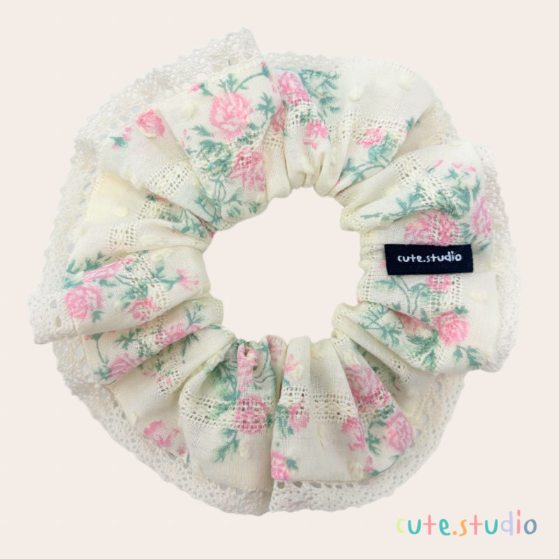 cute.studio•flower garden ยางมัดผม ผ้าคอตตอน พิมพ์ลายดอกไม้ ปักฉลุ แต่งขอบลูกไม้