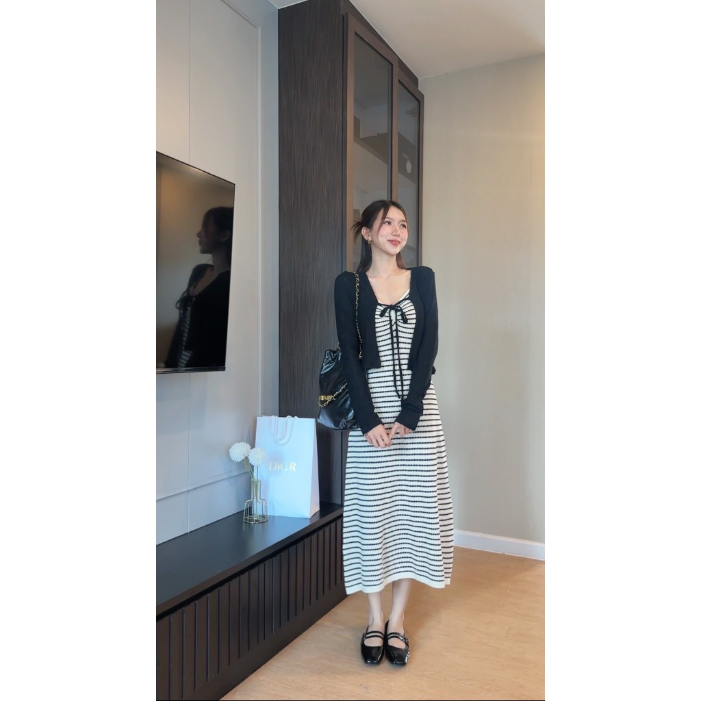 BD24-220 เดรสสายเดี่ยว+เสื้อคลุม 𝗠𝗶𝗹𝗮𝗱𝗮 𝘀𝗲𝘁