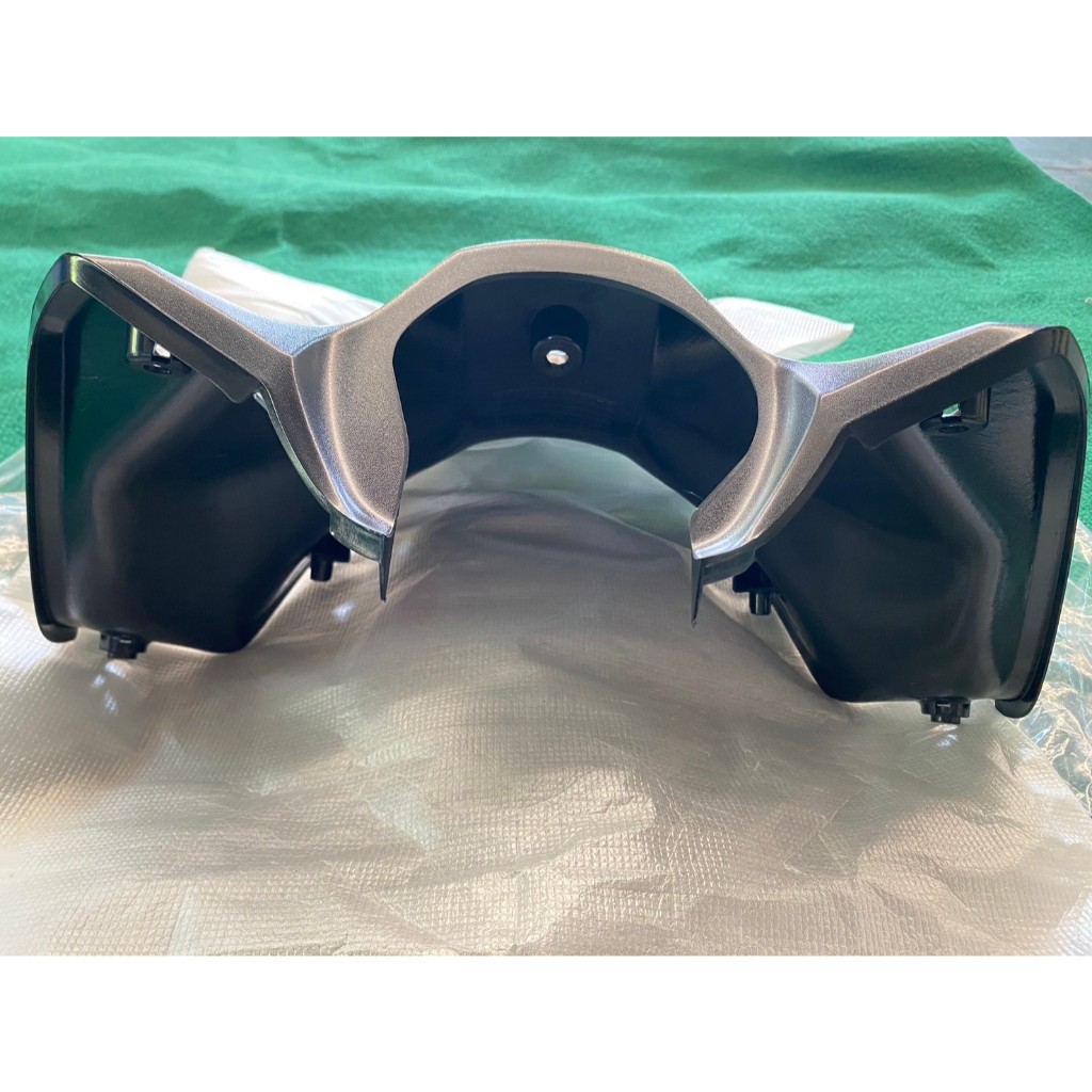 HONDA 64310-KWW-640	ฝาครอบตัวถังด้านหน้า		wave110