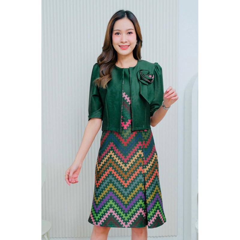 ชุดเซ็ทผ้าไทย 2 ชิ้น เสื้อคลุม + กระโปรง
