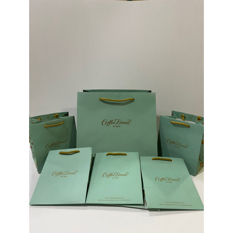 ถุงกระดาษจากร้าน Coffee Beans by Dao