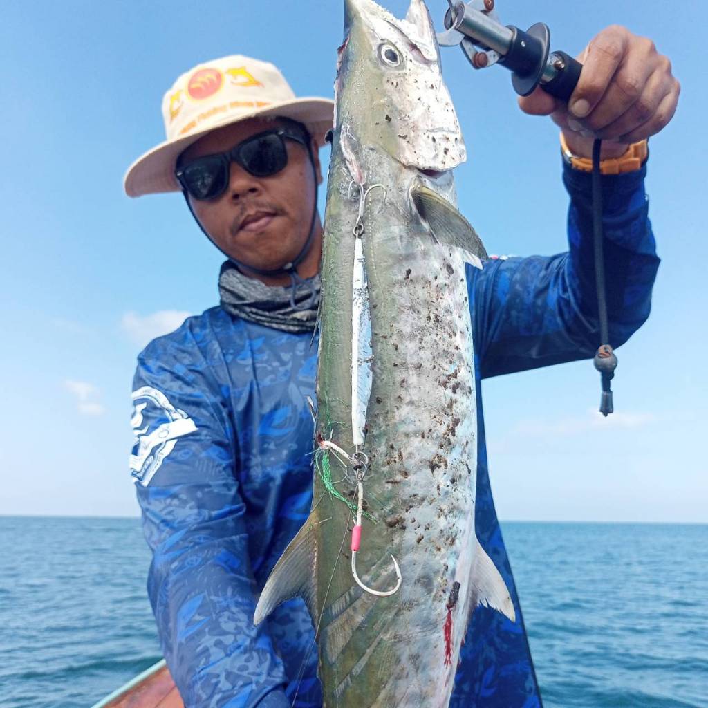 เหยื่อจิ๊ก ADF Devil.รุ่นใหม่ล่าสุด ขนาด 40-60 กรัม ท้องเรืองแสงทุกสี สำหรับเกมส์แคสโดยตรง แอคชั่นสวยจมเร็ว บั่นเบามือ