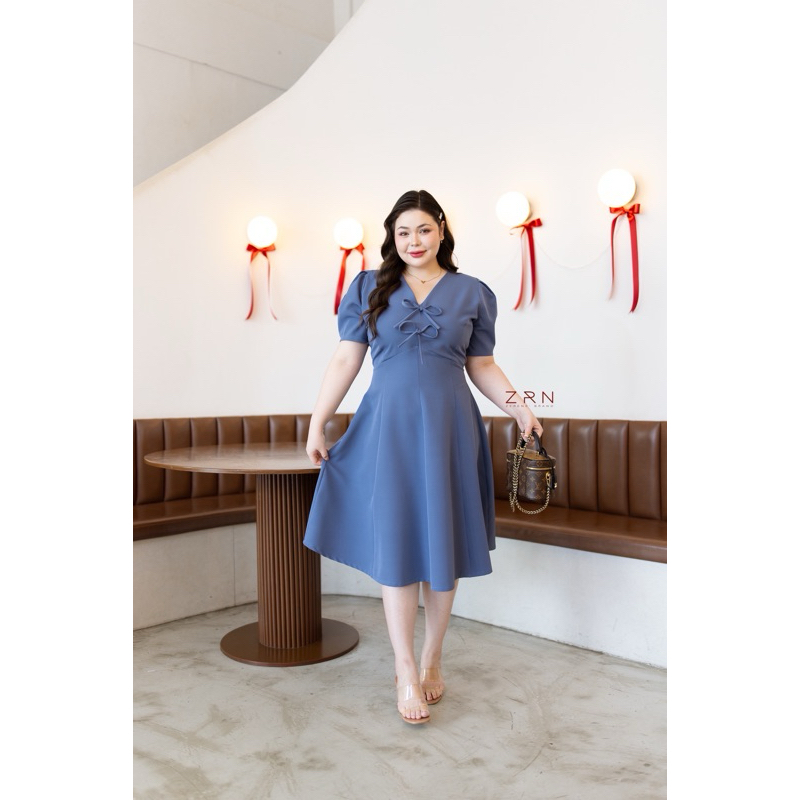 Maylada dress เดรสออกงานตกแต่งโบว์หน้า กระโปรงตัดต่อทรงสวยใส่แล้วเหมือนเข้าแอปบีบเอวมาเลย