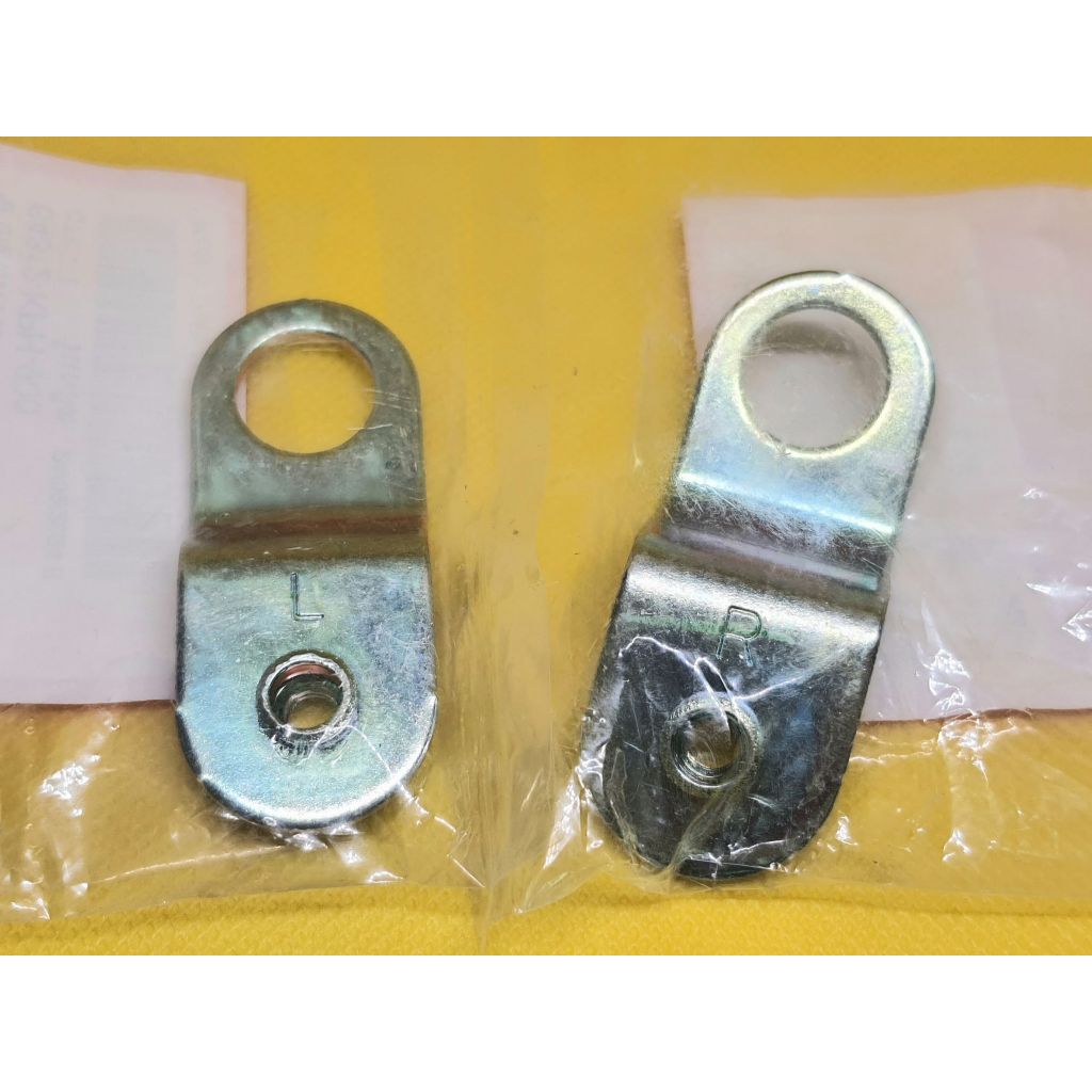 หูยึดบังลมตัวล่างเวฟ125,S,R ราคาเป็นคู่ แท้ศูนย์ 64311-KPH-900 และ 64312-KPH-900