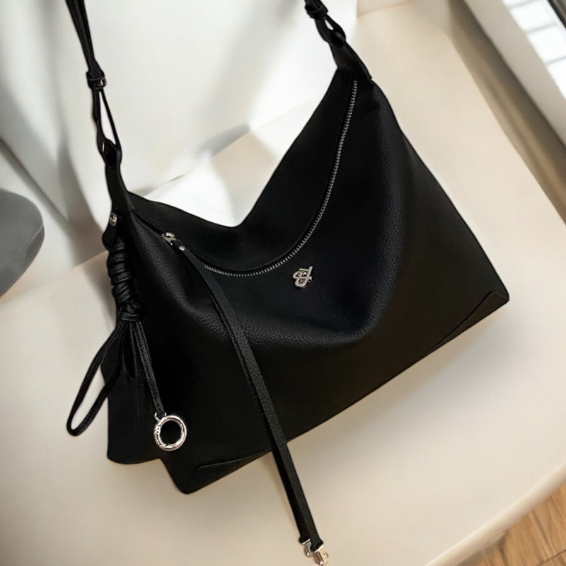 Anastasia  31cm Shopping bags  กระเป๋าหนังลูกวัวเวลลัม แบรนด์Lovera