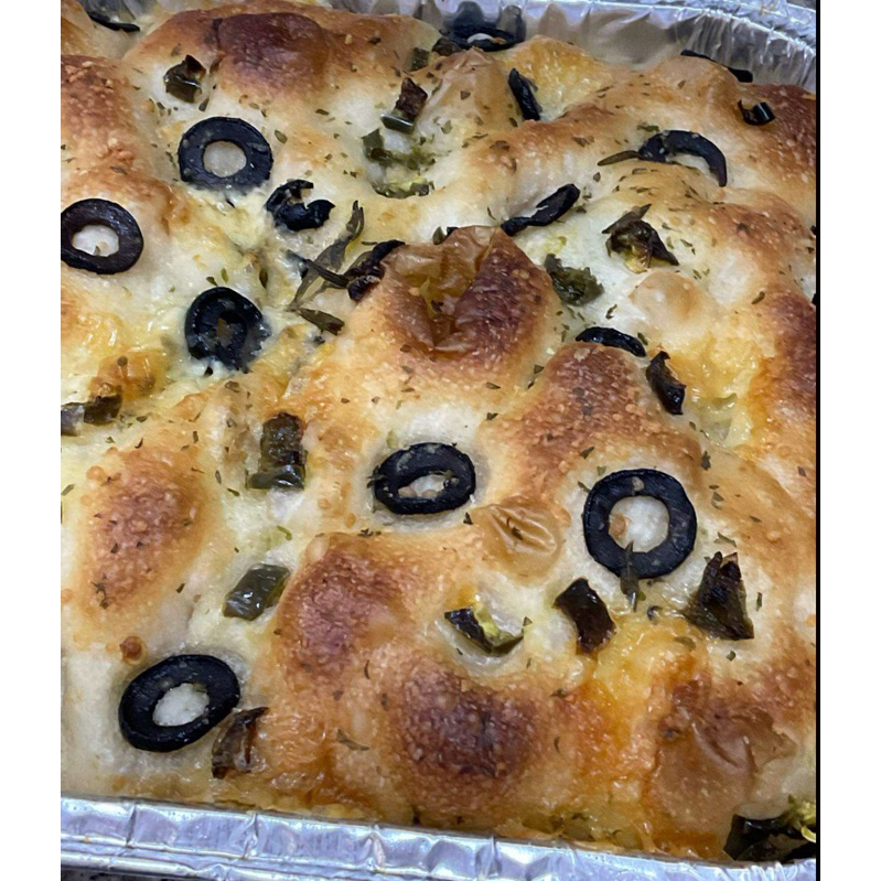 Sourdough Focaccia Bread - Olive /Jalapeño /Cheeses ขนมปังซาวโดว์ น้ำหนักแป้ง 360+ กรัม อบใหม่ๆ ทุกออเดอร์