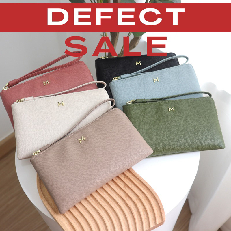 [❤️‍🔥DEFECT SALE งานตำหนิลด 50%] Madam Peony กระเป๋าคล้องมือรุ่น WRISTLET