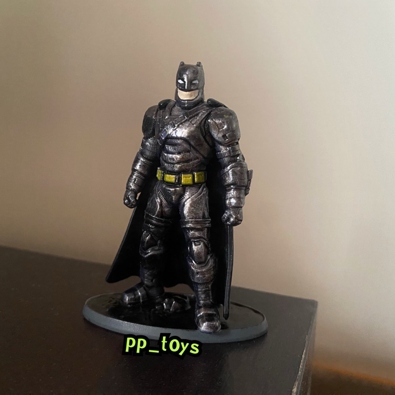 Mattel DC comics Batman Armored 3” figure (BvS)