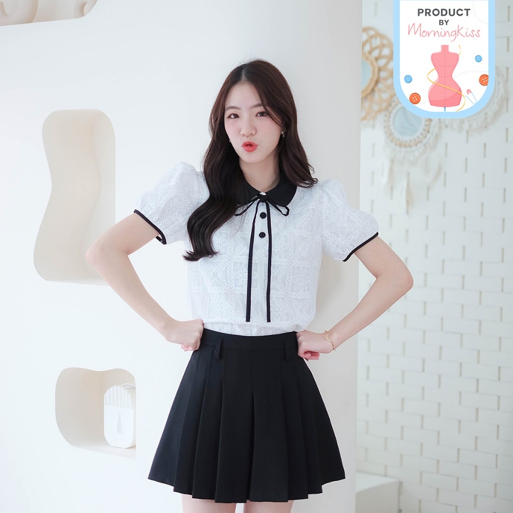 03-330 เสื้อแขนสั้นผ้าลูกไม้สีขาวแต่งคอปกดำ Adore White Lace Blouse - 6 ไซส์